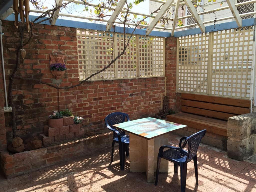Hay Street Traveller'S Inn Perth Esterno foto